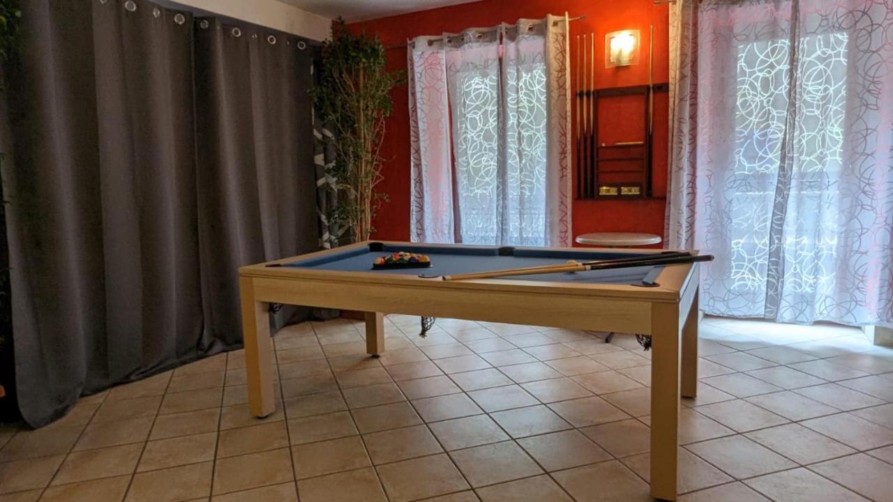 Saint-Floret Chambres D'Hotes Les Lits Des Fees מראה חיצוני תמונה